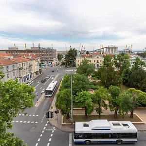 Seaman's House Apartment Burgas