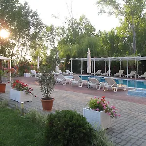 rezervați aici